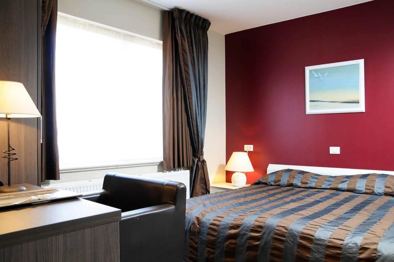 Hotel Salons De Vrede Ichtegem Habitación foto